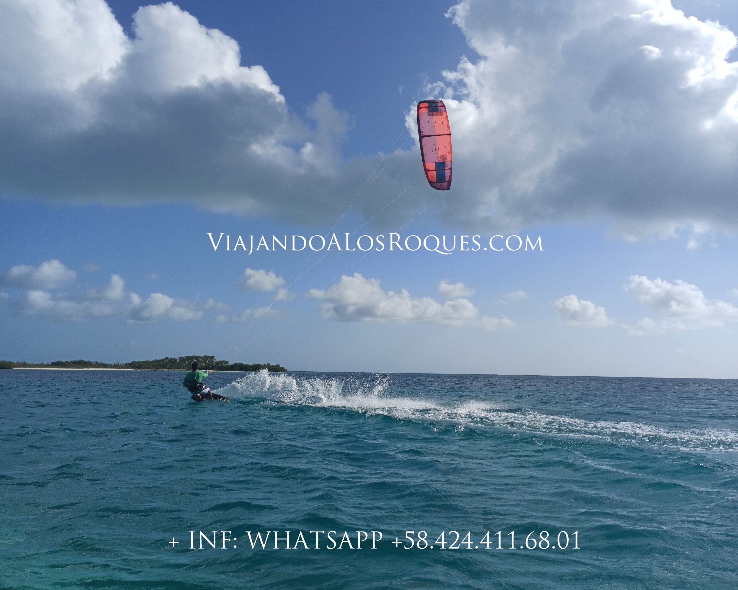 Observamos-un-velerista-practicando-kitesurfing-en-cayo-carenero-los-roques